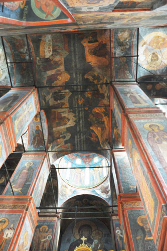 Novodyevichy Convent church ceiling